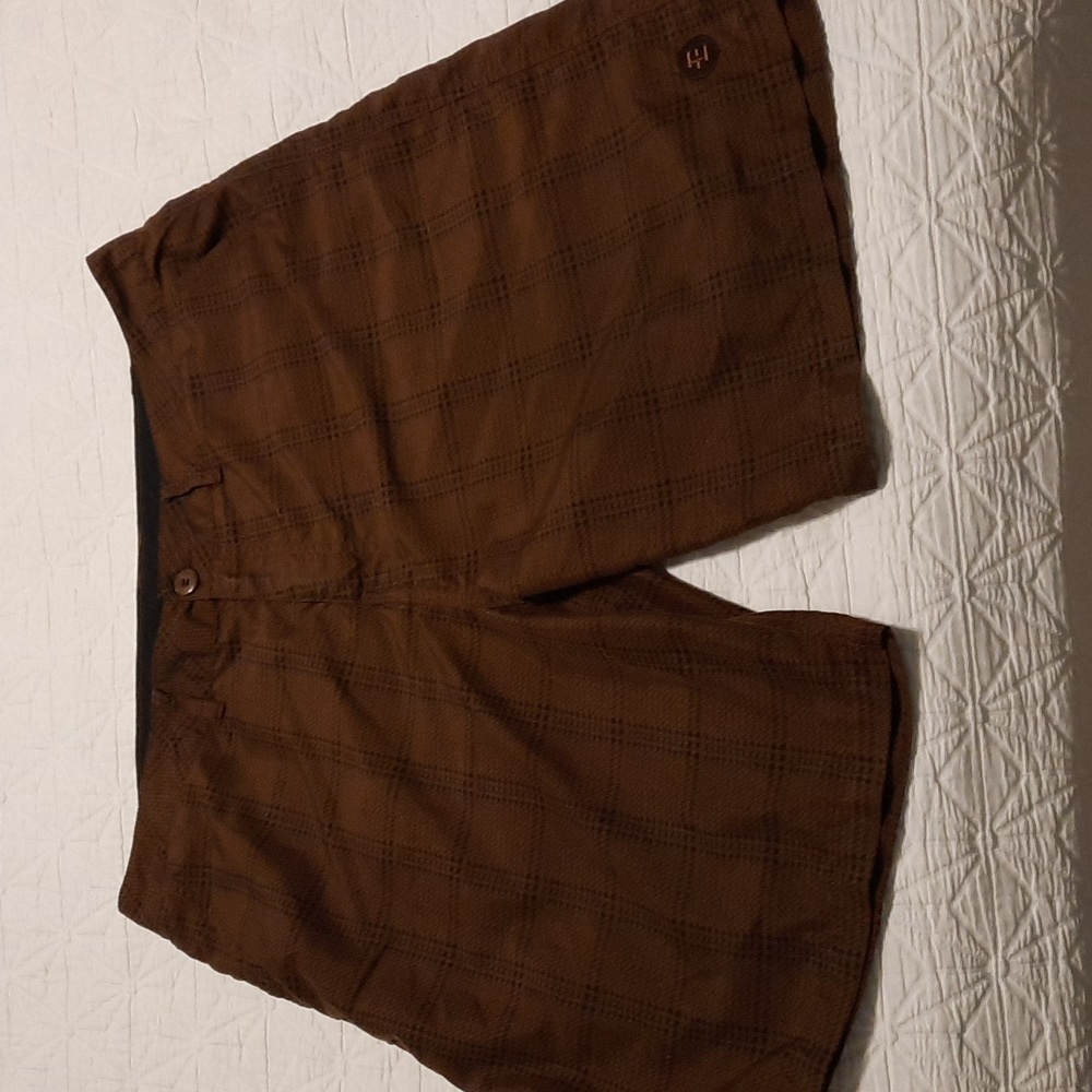 Eidon shorts